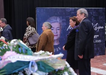 Homazhet për Margarita Xhepën/ Berisha: Do të mbetet e gjallë në memorien e artit dhe kulturës shqiptare