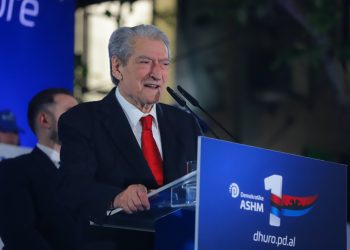 Kongresi i PPE/ Berisha: Kryeministrat në Valencia u tronditën me rastin e djegësit të Tiranës. Ata janë të bindur se Rama do e ndjekë McGonigalin nga pas