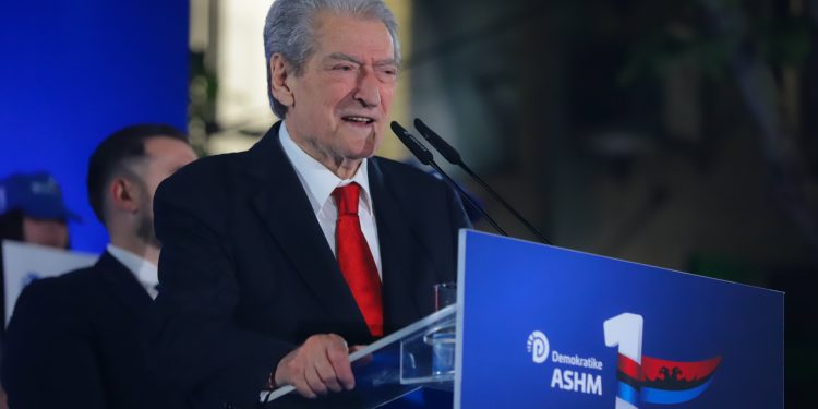 Kongresi i PPE/ Berisha: Kryeministrat në Valencia u tronditën me rastin e djegësit të Tiranës. Ata janë të bindur se Rama do e ndjekë McGonigalin nga pas