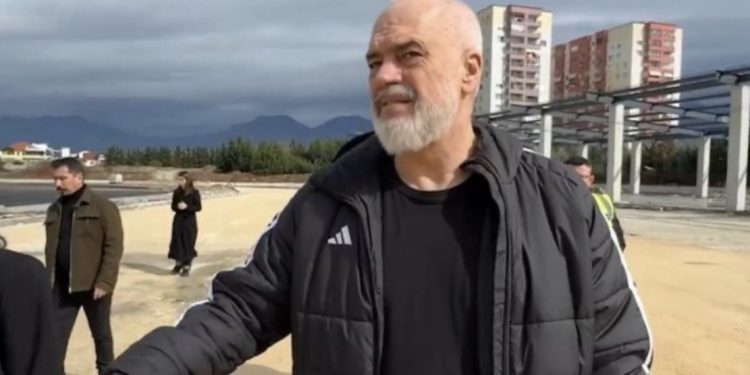 “Të mashtruar dhe të harruar”/ Nga Tirana në Durrës, socialistët i kthejnë shpinën Edi Ramës – Bojkot masiv në 11 maj