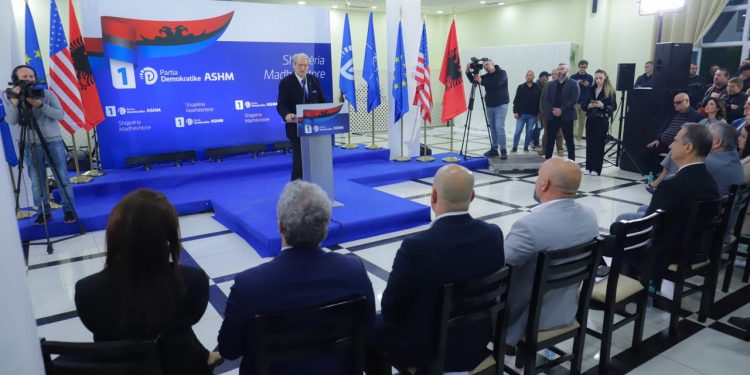 Berisha: I premtoj çdo pronari se 4-vjeçari do i japë zgjidhje përfundimtare problemit të pronësisë në Shqipëri