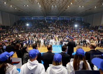 Berisha thirrje diasporës: Mos e fotografoni votën, qëndroni qytetarë të lirë. Kush nuk është regjistruar të vërshojë drejt Shqipërisë në 11 maj