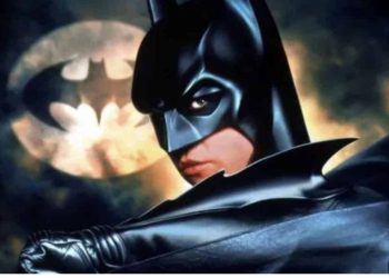 Ndërron jetë në moshën 65-vjeçare ylli i “Batman” dhe “Jim Morrison”