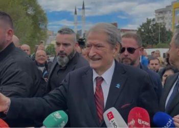 Akuza e SPAK ndaj Bardh Spahisë, Berisha: Shpejt merrni vesh çfarë përfaqëson kryebashkiaku i Dobraçit