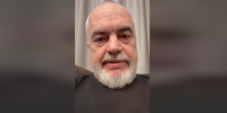 “Nuk pranoni realitetin, jeni më pak të besueshëm se në 2013!” Rama-komentuesit: Shkop magjik nuk ka, por çfarë është bërë në 3 mandate nuk është investuar në dekada