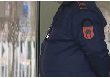 Kandidatin për deputet e heqin nga puna si roje, Artan Përmeti: Vendimi me prapavijë politike