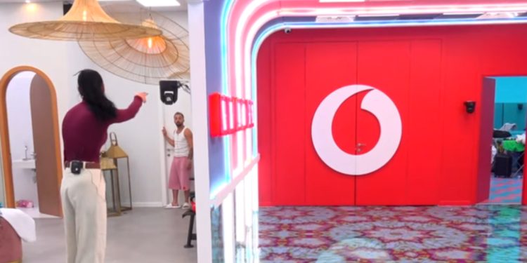 “O vlla hajde bëjmë dashuri?”- Gjesti ia thotë troç, ja si reagoi Egli