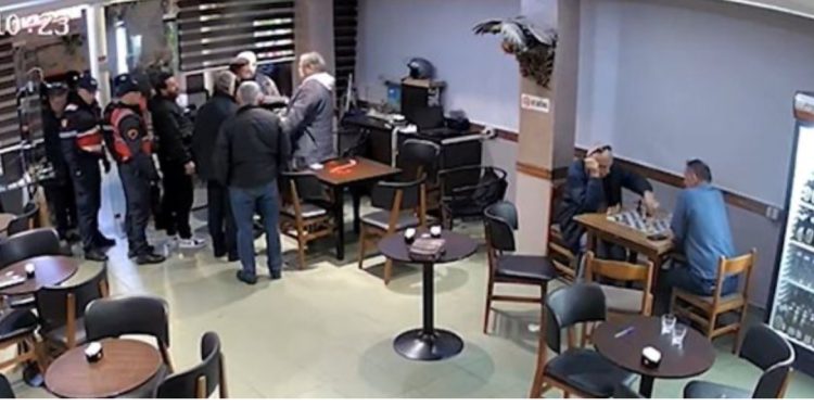 VIDEO/ Policia shoqëron me forcë kryetarin e Ballit Kombëtar, Adriatik Alimadhin