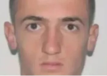 U arratis në Britani pasi plagosi me kallashnikov një person në Zenisht të Matit, si i shpëtoi ekstradimit 29-vjeçari shqiptar