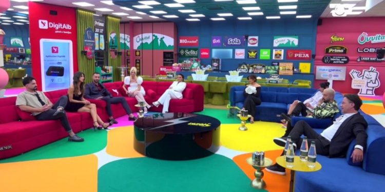 Krizë në çift?/ Çfarë po ndodh me marrëdhënien mes Loredanës dhe Jozit: Më la në hije