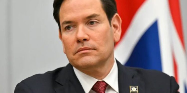 SHBA heq të gjitha vizat për shtetasit e këtij vendi!