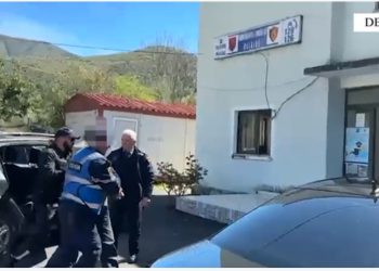 EMRI/ Kishte kthyer shtëpinë në ”depo” ar*ësh, arrestohet 47-vjeçari në Delvinë