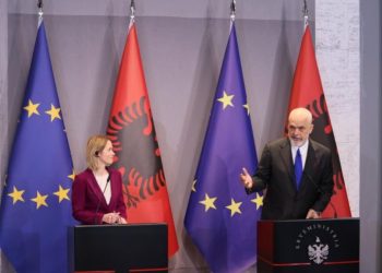 Rama batuta me Kaja Kallas: Ne kemi diellin, ju sollët të ftohtin. Kryenegociatorja: Ndoshta ka ardhur nga veriu