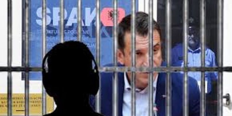 Përgjimi/ Ja si Veliaj prishi provat apo ndryshoi dëshmitë e dëshmitarëve nga burgu i Durrësit