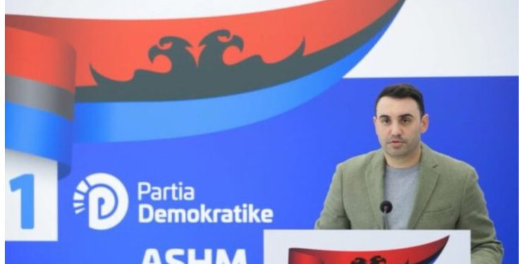 “47% e fëmijëve, të kequshqyer, kjo nuk e shqetëson shumë Ramën”/ Këlliçi: Programi i PD zgjidh varfërinë, arsimin e kujdesin shëndetësor
