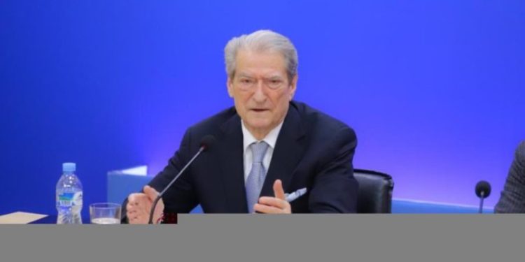 Kush janë surprizat e hapjes së fushatës për zgjedhjet e 11 majit, përgjigjet Sali Berisha