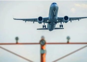 Dy avionë përplasen me njëri-tjetrin, në bord ishin dhe dy anëtarë të Kongresit amerikan