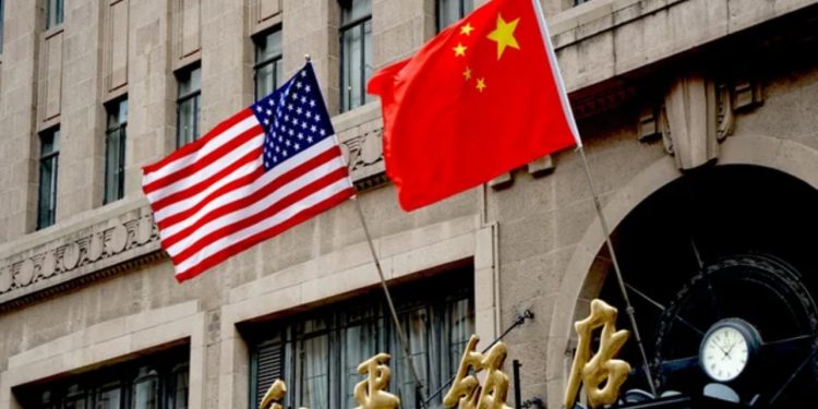 Kina hakmerret sërish ndaj SHBA-së/ Rrit tarifat me 125% për mallrat amerikane të importit
