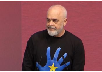 PS nis fushatën elektorale zyrtarisht/ Rama: Jemi mbledhur në 12 qarqet e vendit ku po zhvillohen 12 garat e përballjes elektorale