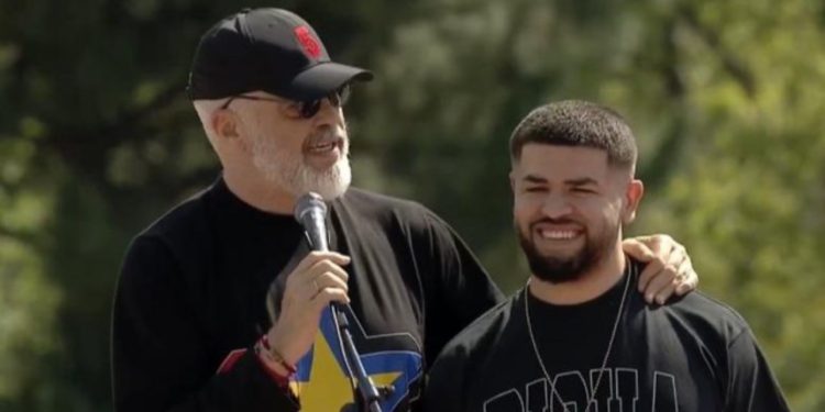 Rama prezanton këngën e fushatës, këndohet nga Noizy: Ky është momenti ynë! Nuk kthehemi më pas