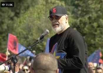 “Kemi në dorë fatin europian të vendit”/ Rama: Kush e do zonjën e Shqipërisë në sallonin e BE, voton PS