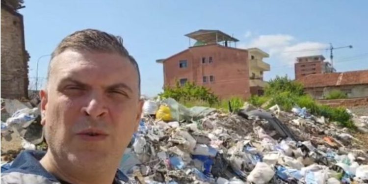 “11 maji është Koha t’i fusim fshesën Rilindjes”/ Blushi publikon pamje me plehra: Fatura e këtij pisllëku është mbi 32 milionë euro në vit