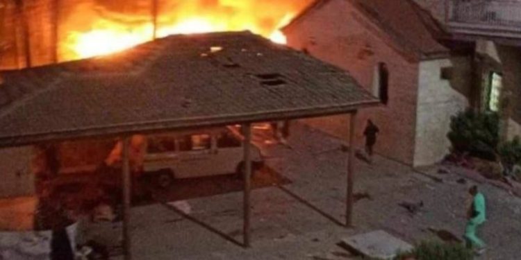 Ushtria izraelite godet me raketa spitalin në Gaza, pacientët u evakuuan nga stafi pas telefonatës paralajmëruese