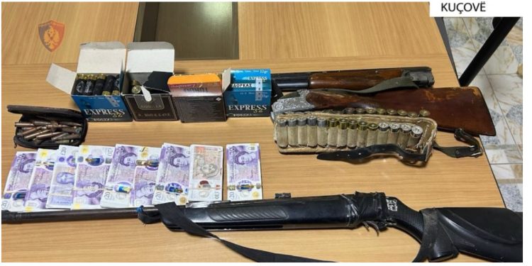 Disa vite hetime, “Kultivimi” prangos 1 person në Berat, 2 në kërkim! Sekuestrohen mijëra paund, armë dhe lëndë narkotike