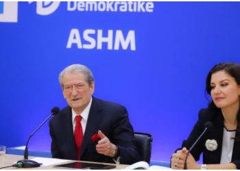 “Me 2-3 telefona që ka marrë, kërcënon biznesmenët!” Berisha: Transferimin e Safet Bajrit në burgun e Shkodrës, e urdhëroi Ulsi Manja!