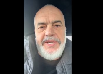 “Si thanë kuak kuak kuak e kënetës?”/ Rama drejt Luksenburgut: Sot hapim grup-kapitullin e tretë të negociatave