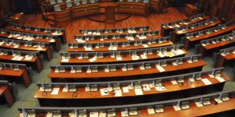 Nuk u konfirmuan mandatet – dështon konstituimi i Kuvendit të Kosovës