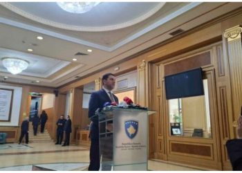 “Qeveria nuk kishe dhënë dorëheqjen”/ Memli Krasniqi: Raporti i Komisionit për verifikimin e mandatave ishte antikushtetues