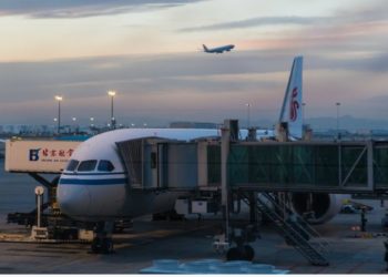 Lufta tregtare në aksin SHBA-Kinë, Pekini urdhëron linjat ajrore të ndalojnë blerjen e avionëve nga Boeing