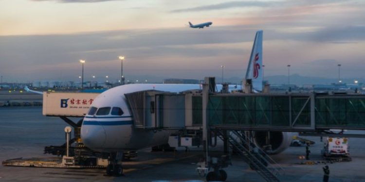 Lufta tregtare në aksin SHBA-Kinë, Pekini urdhëron linjat ajrore të ndalojnë blerjen e avionëve nga Boeing