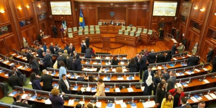 “Dështimi i së martës!” Vijon sot seanca konstituive në Kuvendin e Kosovës, Osmani: Funksionalizimi i institucioneve të dala nga vullneti i qytetarëve, obligim kushtetues