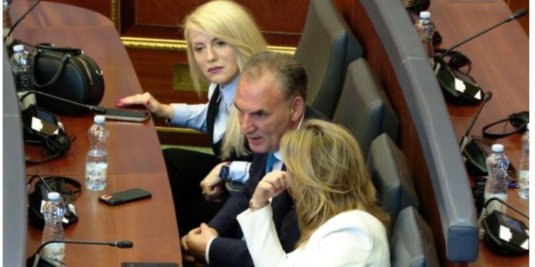 Ngërçi për formimin e qeverisë, deputeti i LVV-së: Kemi arritur marrëveshje me Nismën Socialdemokrate