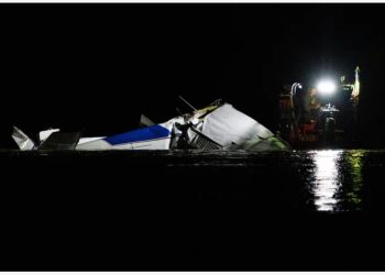 Tjetër aksident ajror në SHBA/ Avioni rrëzohet në lumin Nebraska, vdesin 3 persona në bord