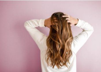 Ushqimi më i mirë që ndalon rënien e flokëve dhe u jep atyre shëndet