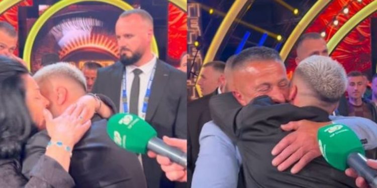 Pasi fitoi çmimin e madh, momenti emocionues kur Gjesti takon prindërit e tij