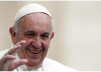 Bota katolike në zi nga vdekja e tij! Kush ishte Papa Françesku?