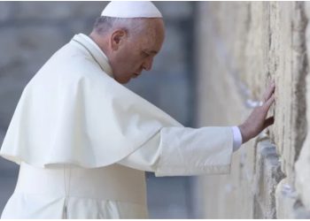 Profecia e errët 900-vjeçare që u rikthye në vëmendje pas vdekjes së Papa Françeskut