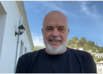 Rama, “Sy m’sy”: Si keni fytyrë e më pyesni mua a shkoj matanë Oqeanit, O pika…