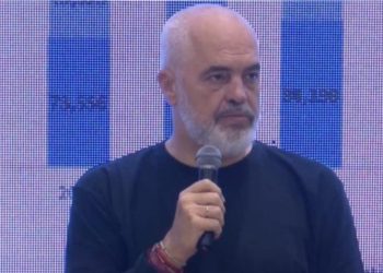 Rama flet për pensionet në Gjirokastër: Ne hoqëm tavanin, vendosëm bazën kontributive