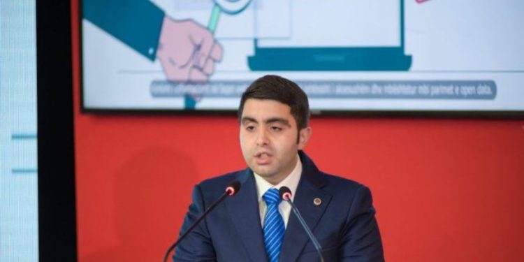 U thirr nga SPAK, Jonaid Myzyri nën hetim për shpërdorim detyre dhe “favorizim i kompanive në tendera”