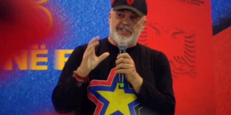 “Altin Dumani nuk erdhi dje nga materniteti!” Rama në Skrapar: Ju këtu jeni specialistë për politikë!