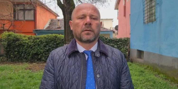 Akuzohet se bashkë me nipin dhunoi një zyrtar lokal në Ostren/ Xhelal Mziu: Situata nuk ishte siç e deklaroi policia! SPAK të sekuestrojë pamjet në zonën e takimit