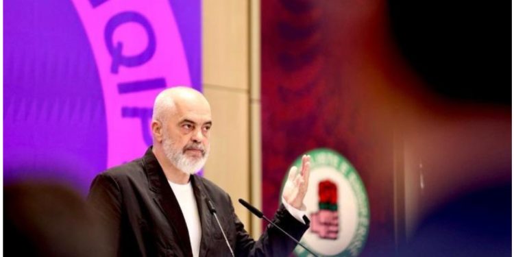 Zgjedhjet/ Rama takim me të deleguarit dhe kandidatët për deputetë në Tiranë: Jo ‘përplasje’ në zonat elektorale, fokusohuni tek numri 5