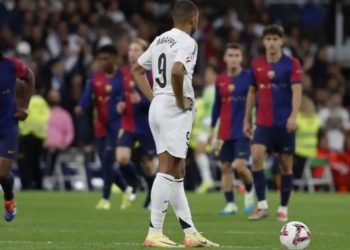 Lajm i bujshëm pak orë para Real-Barça, Ançeloti vendos të lërë jashtë Mbape