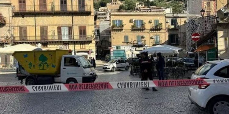 Përgjaket Palermo/ Dy të vrarë dhe tre të plagosur! Personat të gjithë të rinj, çfarë ndodhi mes dy grupeve gjatë natës
