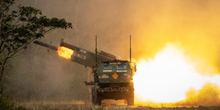 Instituti Ndërkombëtar për Kërkime të Paqes në Stokholm “ngre alarmin”: Rritje e paprecedent e shpenzimeve ushtarake në botë